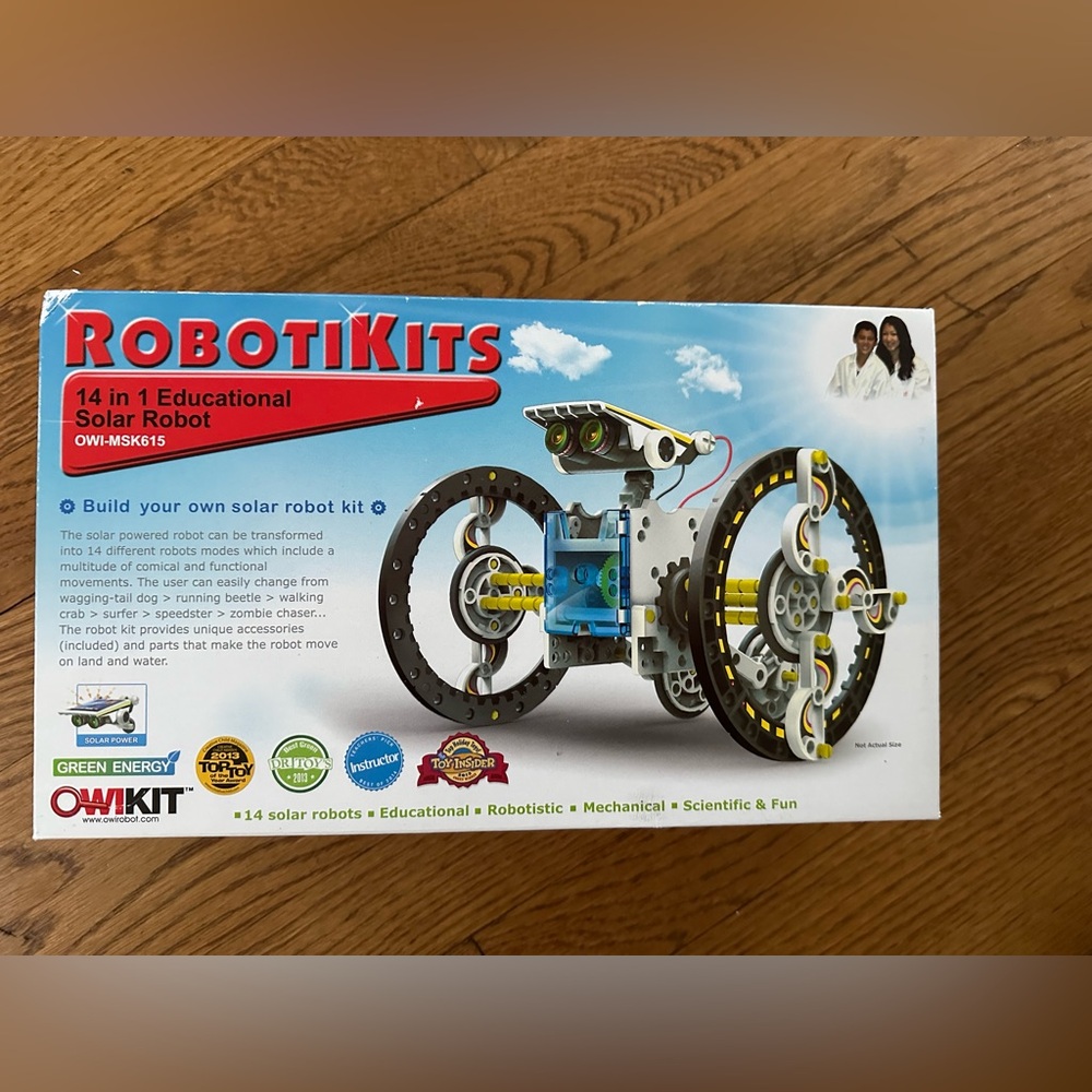 Brand new robokits 14 in one educational solar robot